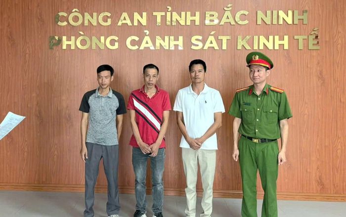 Ba đối tượng tại cơ quan Công an.
