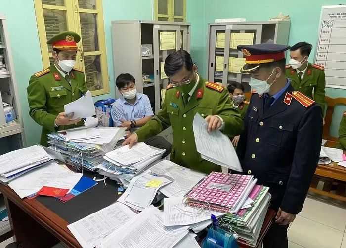 Thời điểm cơ quan điều tra khám xét nơi làm việc của Hà Thúc Nhật.