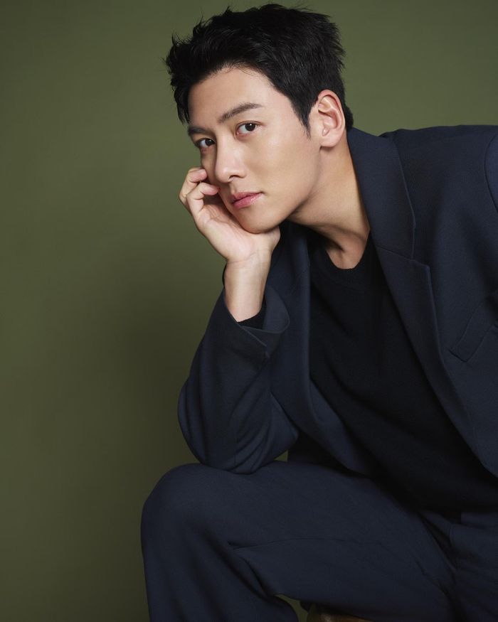 Tài tử xứ sở Kim chi Ji Chang - wook.