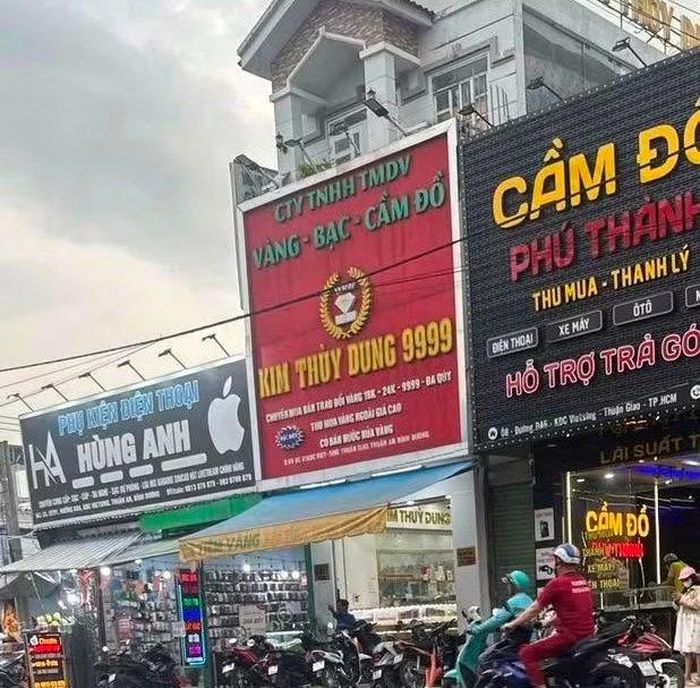 Tiệm vàng Kim Thùy Dung, nơi xảy ra vụ việc.