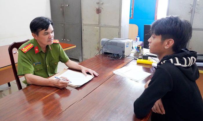  Cơ quan Công an làm việc với Vương Ngọc Gia Khiêm. 