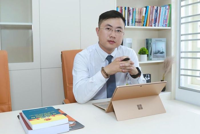 Luật sư, Ths. Lê Văn Thuyết. 