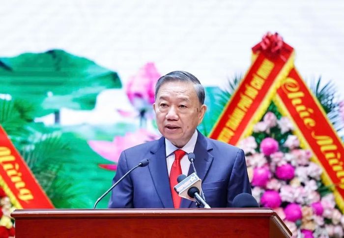 Tổng Bí thư, Chủ tịch nước Tô Lâm, Bí thư Quân ủy Trung ương phát biểu chỉ đạo Đại hội. Ảnh: ST