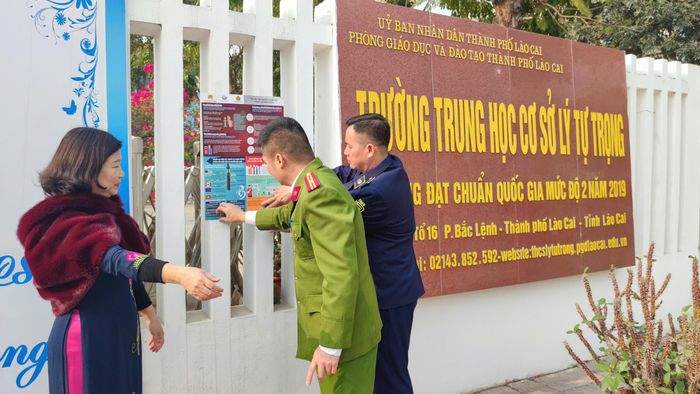 Học sinh, sinh viên là một trong những nhóm cần đuộc chú trọng tuyên truyền, trang bị kiến thức pháp luật về phòng, chống tác hại của thuốc lá. Ảnh: ST