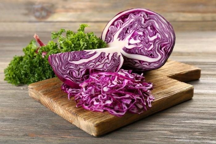 Bắp cải tím có hàm lượng anthocyanin. Ảnh minh họa
