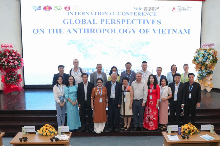 Các nhà nhân học tham gia sự kiện - Ảnh: Tuấn Vũ
