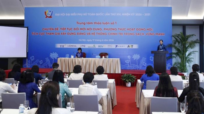 Trung tâm thảo luận số 1, với chủ đề: Tiếp tục đổi mới nội dung, phương thức hoạt động Hội; tích cực tham gia xây dựng Đảng và hệ thống chính trị trong sạch, vững mạnh. Ảnh: Minh Trang