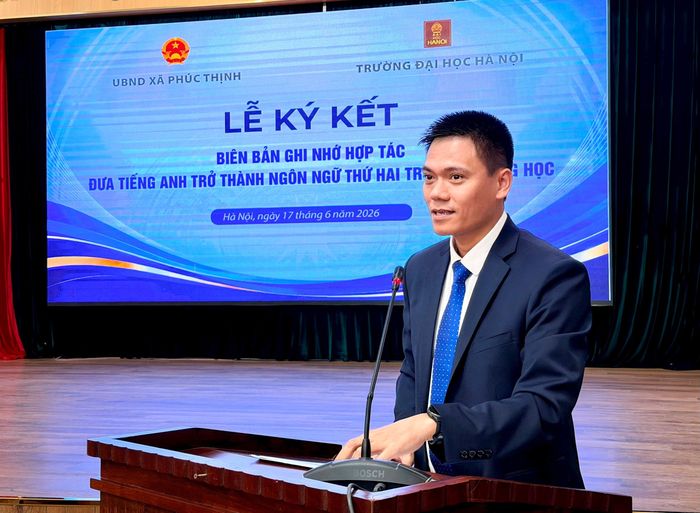 Chủ tịch UBND xã Phúc Thịnh Nguyễn Văn Bằng phát biểu tại buổi lễ. Ảnh: Thanh Hà