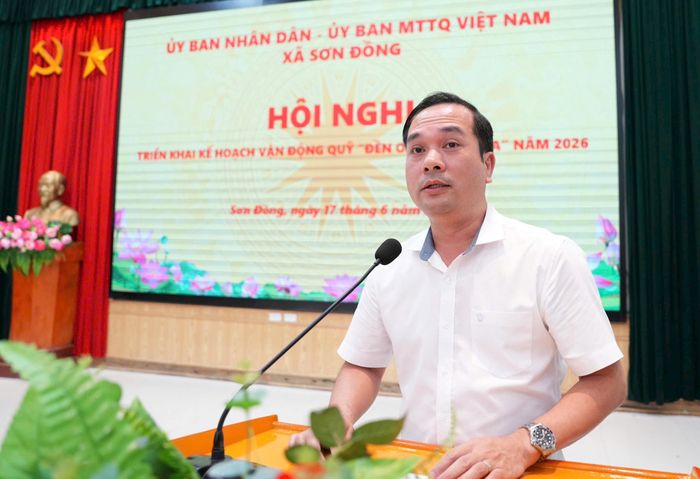 Ủy viên Ban Thường vụ Đảng ủy, Phó Chủ tịch UBND xã Nguyễn Duy Cương phát biểu tại buổi lễ. Ảnh: NS