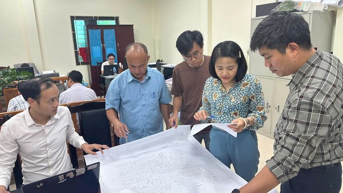 Mặt khác, xã xây dựng cơ sở dữ liệu dùng chung “đúng, đủ, sạch, sống” và ứng dụng trí tuệ nhân tạo (AI) làm đòn bẩy để nâng cao năng suất lao động.