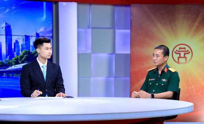 Ông Nguyễn Thế Nghĩa, Tổng Giám đốc Công ty TNHH Một thành viên Tổng Công ty Sản xuất thiết bị Viettel trao đổi tại chương trình. Ảnh: Quang Thái