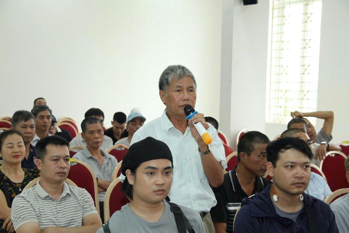 Người dân nêu bày tỏ ý kiến tại hội nghị. Ảnh: PV