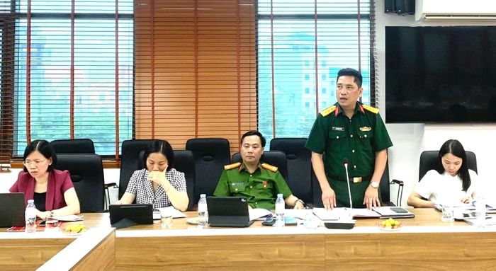 Các đại biểu đánh giá việc thực hiện hiệu quả công tác dân vận đã góp phần khơi dậy sức dân. Ảnh thanh Tùng