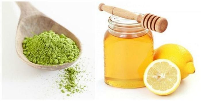 Trà xanh có hoạt chất chống oxy hóa mạnh kết hợp cùng mật ong và muối sẽ tạo nên một hỗn hợp có công dụng làm sáng da, dưỡng ẩm, trả lại cho chúng ta một làn da mịn màng.