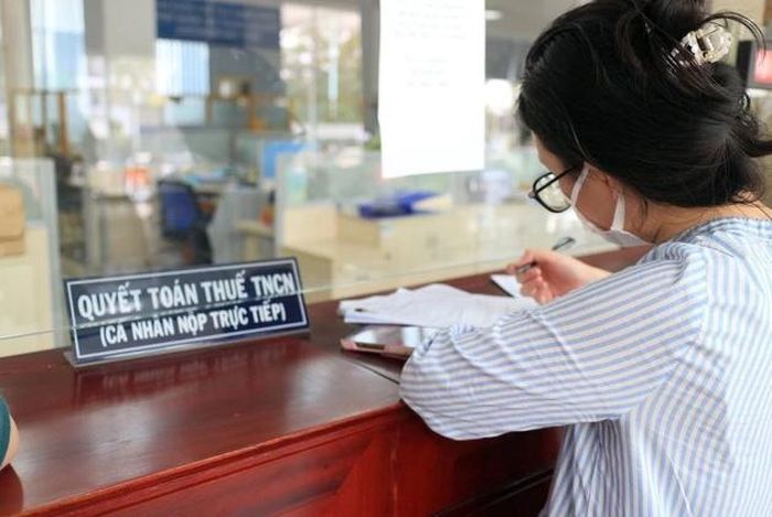 Theo Luật Thuế thu nhập cá nhân 2025, nhiều khoản thu nhập phải nộp thuế TNCN. Ảnh minh họa: TL