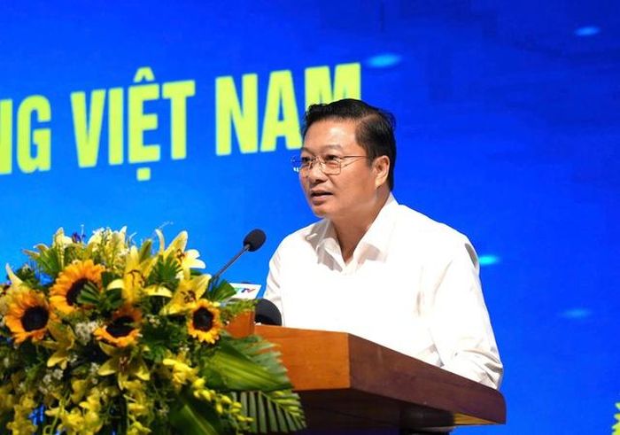 Chủ tịch UBND tỉnh Quảng Trị Lê Hồng Vinh ghi nhận, đánh giá cao sự nỗ lực và đóng góp của đội ngũ những người làm báo đối với sự phát triển của tỉnh.