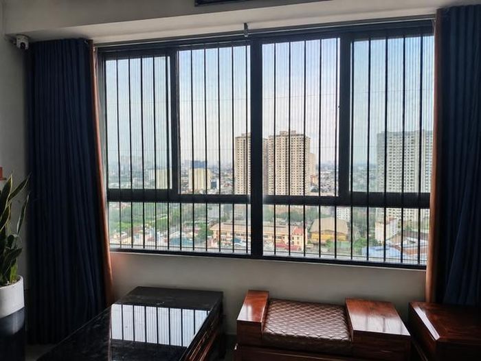 Cửa lưới chống côn trùng được cho là vừa chống được côn trùng mà nhà cửa vẫn thông thoáng. Ảnh: Quỳnh Mai.