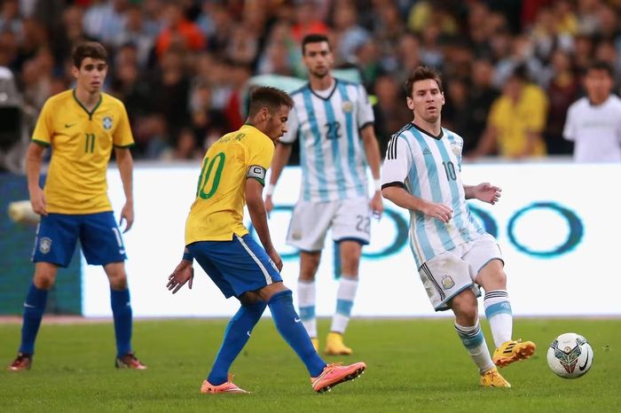  Suốt 20 năm qua, M10 phá hàng loạt kỷ lục World Cup. Ảnh: EPA. 