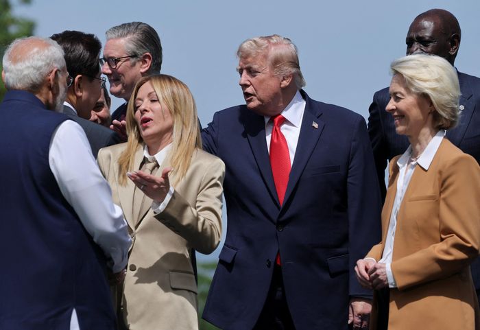  Các lãnh đạo G7 tại hội nghị Evian-les-Bains đã hoan nghênh thỏa thuận này. Ảnh: Reuters. 