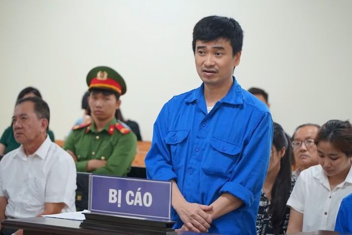 Bị cáo Phan Quốc Việt tại tòa.