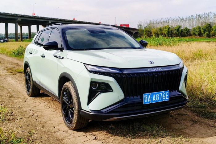  Các hãng xe Trung Quốc khác cũng đang tăng tốc với những hệ truyền động hybrid riêng, liên tục cải thiện hiệu quả và khả năng vận hành nhằm giành lợi thế trong phân khúc SUV thế hệ mới. 