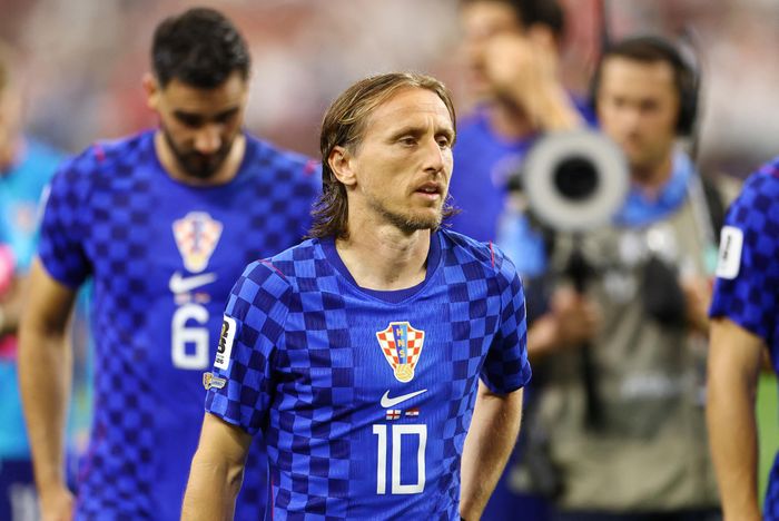  Modric rời sân sau chưa đầy một tiếng đồng hồ. Ảnh: Reuters. 