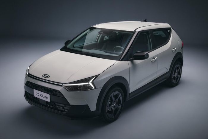 Trên Hyundai i20 thế hệ mới, động cơ Kappa MPI 3 xy-lanh hút khí tự nhiên 1.0L đạt công suất 80 mã lực và mô-men xoắn 100 Nm. Trong khi đó, động cơ Kappa 1.0 Turbo TGDI có công suất 115 mã lực và mô-men xoắn 172 Nm.