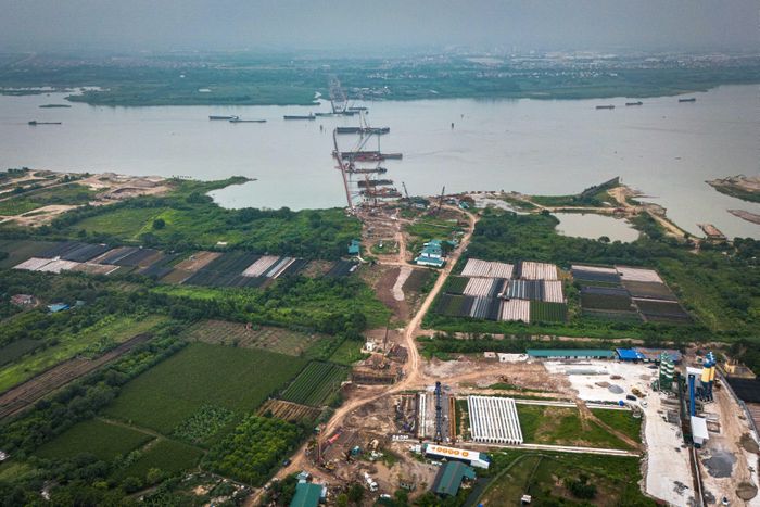  Cầu Thượng Cát là công trình then chốt khép kín tuyến Vành đai 3,5, kết nối khu vực đô thị trung tâm với các vùng phía Bắc sông Hồng. Khi đưa vào khai thác, cầu sẽ góp phần giảm tải cho cầu Thăng Long và cầu Nhật Tân, giảm ùn tắc tại cửa ngõ phía Tây Bắc Thủ đô. Công trình cũng góp phần rút ngắn thời gian di chuyển và thúc đẩy phát triển kinh tế - xã hội tại các khu vực Đông Anh, Mê Linh và Sóc Sơn, phục vụ mục tiêu xây dựng Thủ đô theo mô hình đô thị đa trung tâm. 