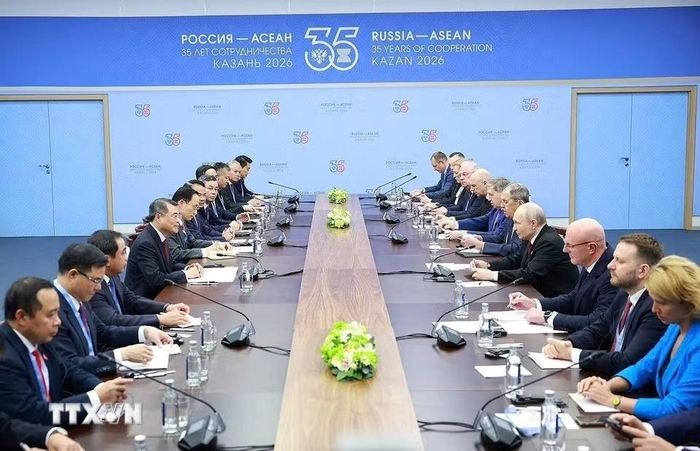  Thủ tướng Lê Minh Hưng hội kiến Tổng thống Nga Vladimir Putin. Ảnh: Dương Giang/TTXVN. 