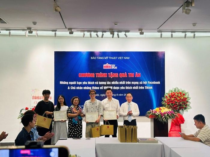 Chương trình tri ân là một trong những hoạt động nằm trong chuỗi sự kiện kỷ niệm 60 năm thành lập Bảo tàng Mỹ thuật Việt Nam