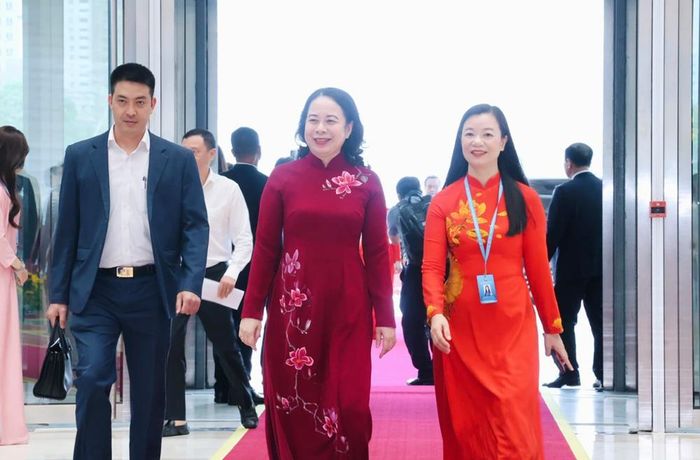 Ủy viên Bộ Chính trị, Bí thư Trung ương Đảng, Chủ tịch Ủy ban Trung ương MTTQ Việt Nam Bùi Thị Minh Hoài dự Đại hội