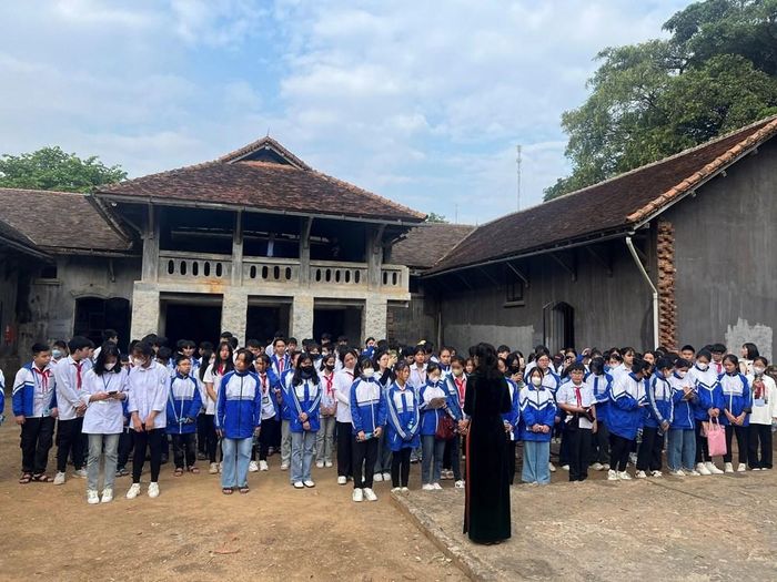 Sự kiện “Về nguồn” góp phần khơi dậy truyền thống yêu nước, lòng tự hào dân tộc và tinh thần yêu chuộng hòa bình. Ảnh minh họa