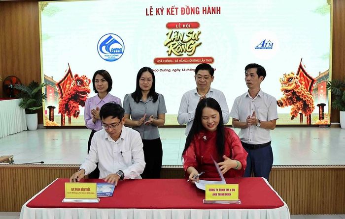 Ký kết đồng hành lễ hội