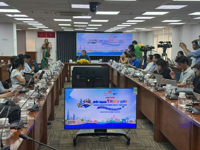 Đại diện Sở VHTT TP.HCM thông tin về chuỗi hoạt động phong phú thuộc Hội sách Thiếu nhi TP.HCM lần VI – năm 2026