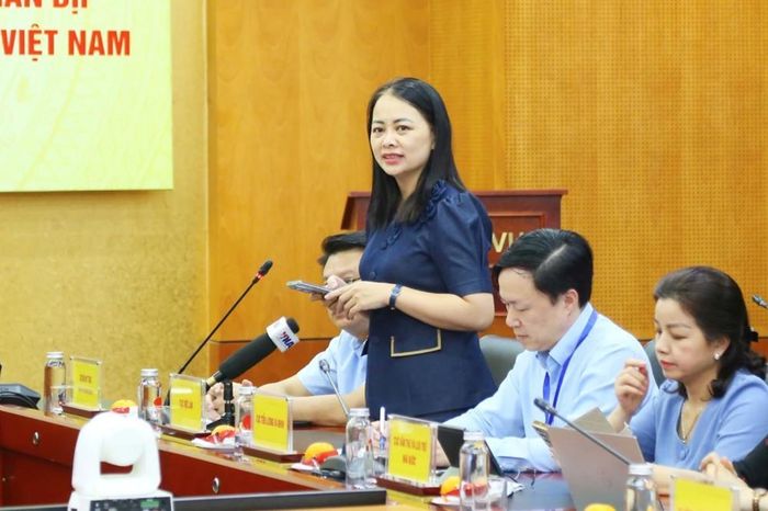Phó Cục trưởng Cục Việc làm Chu Thị Hạnh chia sẻ tại buổi họp báo