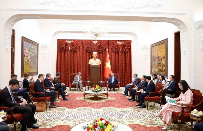 Tổng Bí thư, Chủ tịch nước Tô Lâm tiếp Phó chủ tịch Quốc hội Cộng hòa Liên bang Đức Bodo Ramelow. Ảnh: Thống Nhất – TTXVN