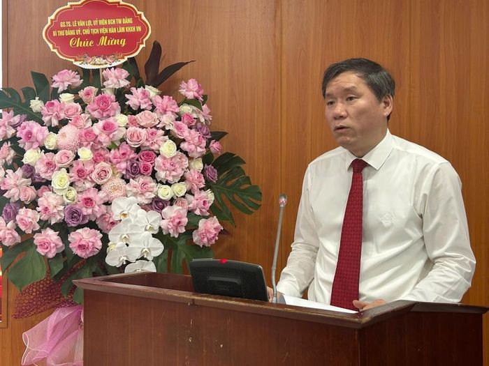 GS, TS Lê Văn Lợi, Chủ tịch Viện Hàn lâm Khoa học xã hội Việt Nam phát biểu tại Hội thảo. Ảnh: Thanh Hương - TTXVN