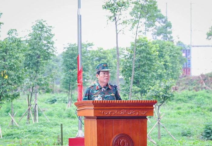 Đại tướng Nguyễn Tân Cương, Ủy viên Trung ương Đảng, Ủy viên Thường vụ Quân ủy Trung ương, Tổng Tham mưu trưởng QĐND Việt Nam, Thứ trưởng Bộ Quốc phòng phát biểu khai mạc.