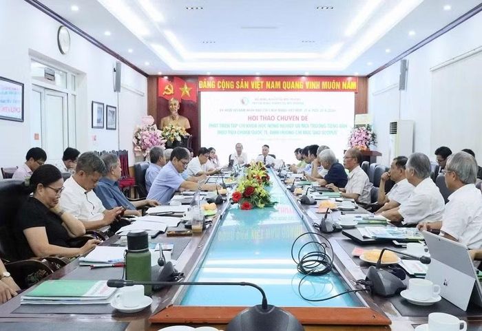 Các chuyên gia, nhà khoa học đã đưa ra nhiều đóng góp sâu sắc cho việc thực hiện đề án “Phát triển Tạp chí khoa học Nông nghiệp và Môi trường tiếng Anh theo tiêu chuẩn quốc tế, định hướng chỉ mục vào Scopus”. Ảnh: BTC