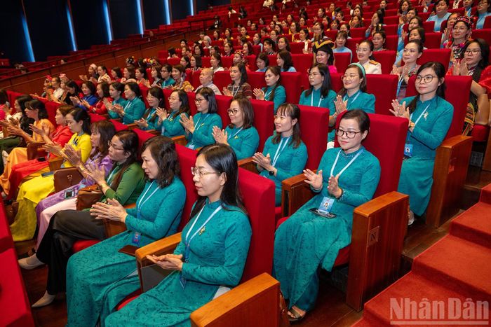 Đoàn đại biểu phụ nữ Thành phố Đồng Nai tham dự Đại hội.