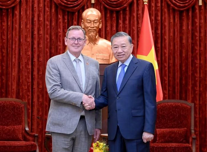 Tổng Bí thư, Chủ tịch nước Tô Lâm với Phó Chủ tịch Quốc hội Cộng hòa Liên bang Đức Bodo Ramelow tại cuộc tiếp.