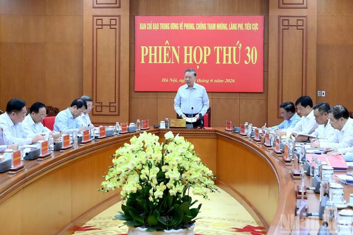 Tổng Bí thư, Chủ tịch nước Tô Lâm phát biểu chỉ đạo phiên họp.