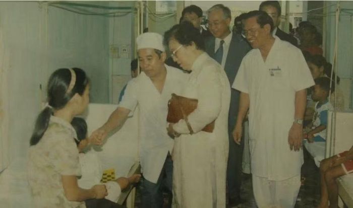Trong sự nghiệp khoa học của mình, Giáo sư Vũ Bằng Đình luôn được đồng nghiệp nhắc đến như một nhà nghiên cứu tận tụy, một người thầy mẫu mực và một cán bộ lãnh đạo giàu trách nhiệm.