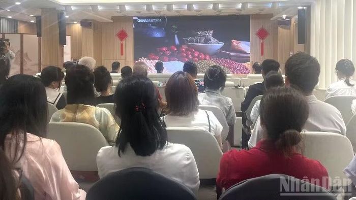 Giới thiệu ẩm thực Trung Hoa.