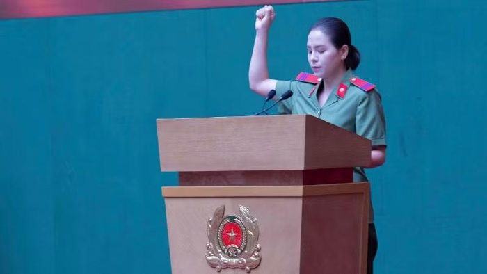 Thay mặt các vận động viên của Thể thao Công an nhân dân, xạ thủ Trịnh Thu Vinh hứa sẽ chấp hành nghiêm kỷ luật, giáo án huấn luyện, giữ vững ý chí quyết tâm, thi đấu trung thực, cao thượng và phát huy tinh thần đoàn kết.
