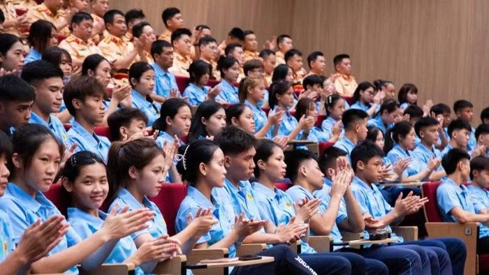 Đông đảo vận động viên của Thể thao Công an nhân dân tham dự lễ phát động.