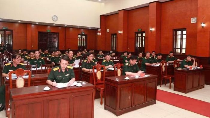 Các đại biểu dự hội nghị.