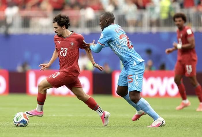  Vitinha có trận đấu nhạt nhòa 