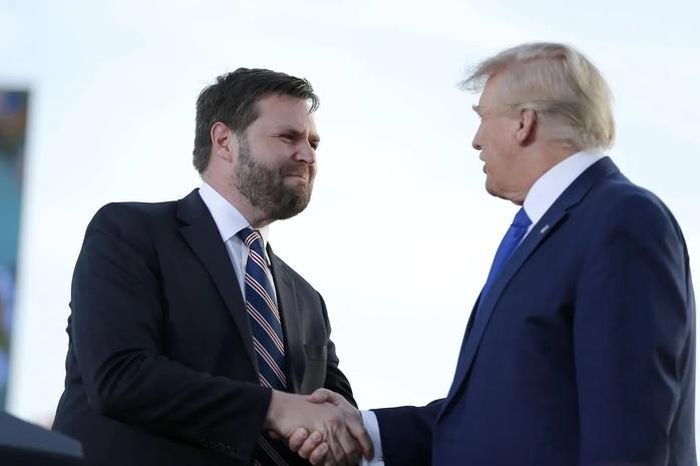Tổng thống Mỹ Donald Trump và Phó Tổng thống JD Vance. Ảnh: AP