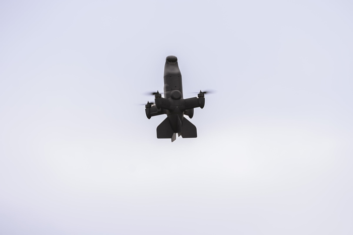 UAV đánh chặn tự động dẫn đường bằng radar BLAZE được thiết kế để đối phó với các mối đe dọa trên không có tốc độ cao. Ảnh: Origin Robotics.